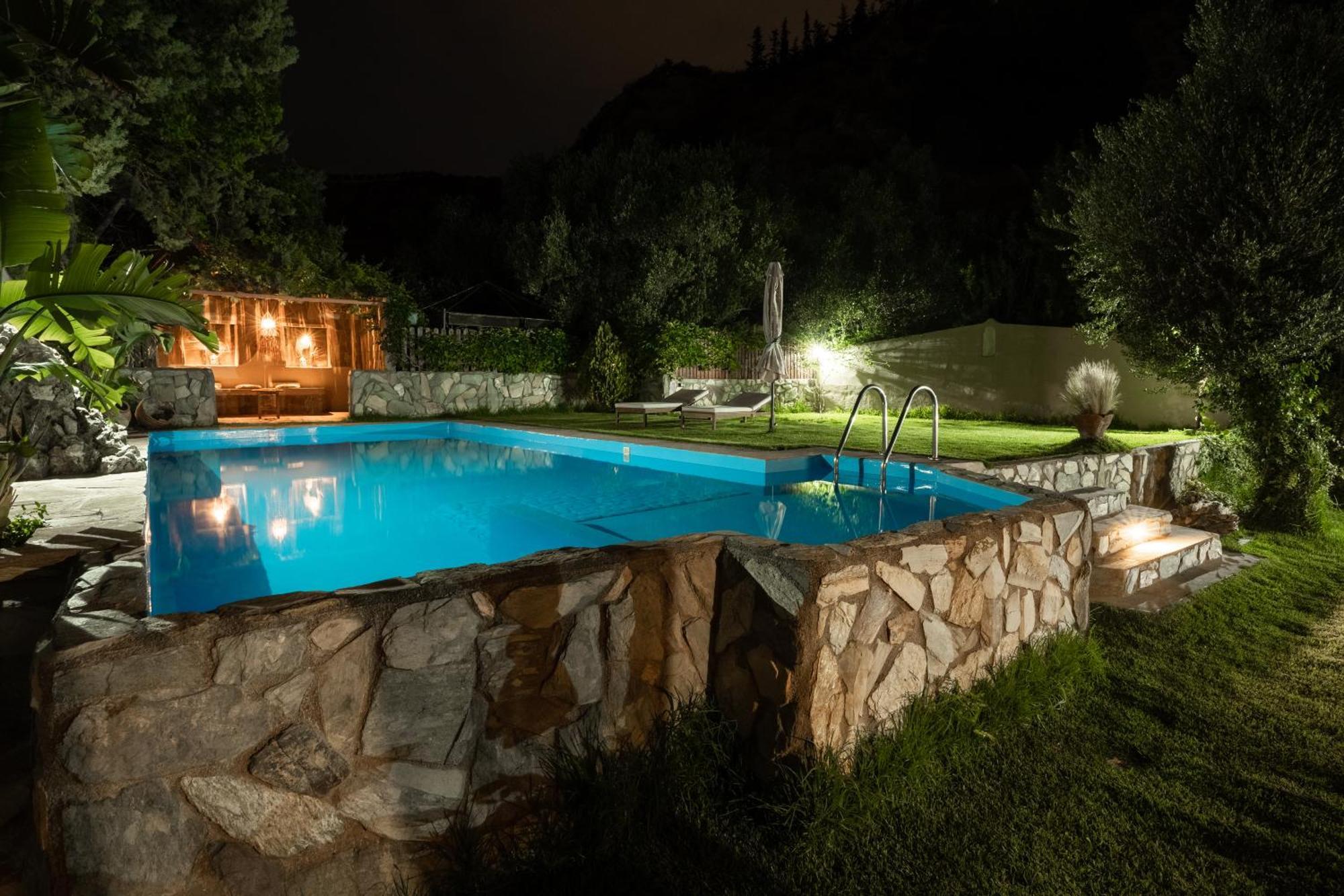 Dm Elegant And Charming Villa Foinikia  Екстер'єр фото