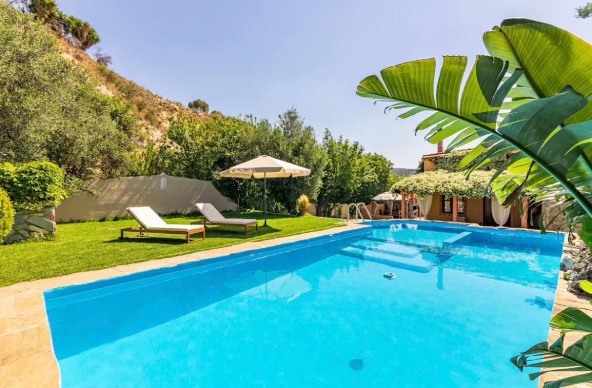 Dm Elegant And Charming Villa Foinikia  Номер фото