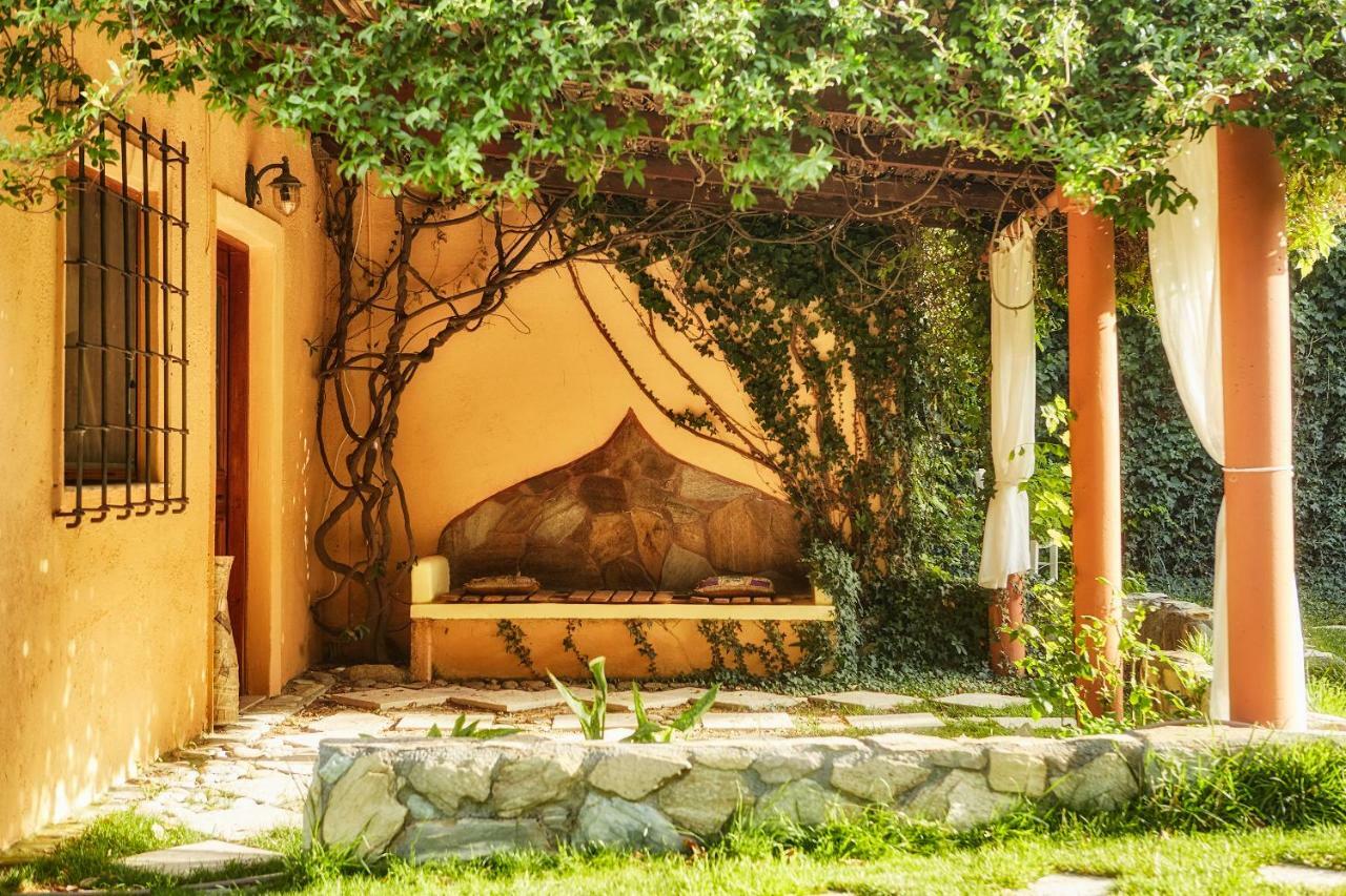 Dm Elegant And Charming Villa Foinikia  Екстер'єр фото